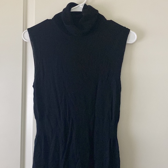 Black sleeveless sweater dress - Picture 2 of 2